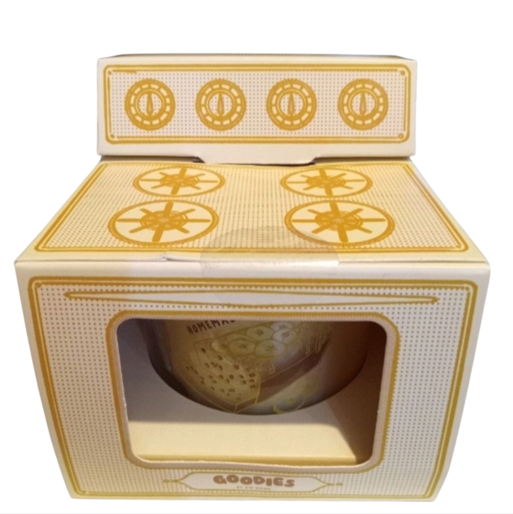 DW Home Goodies Banana Bread Candle in Oven Box - Picture 2 of 4